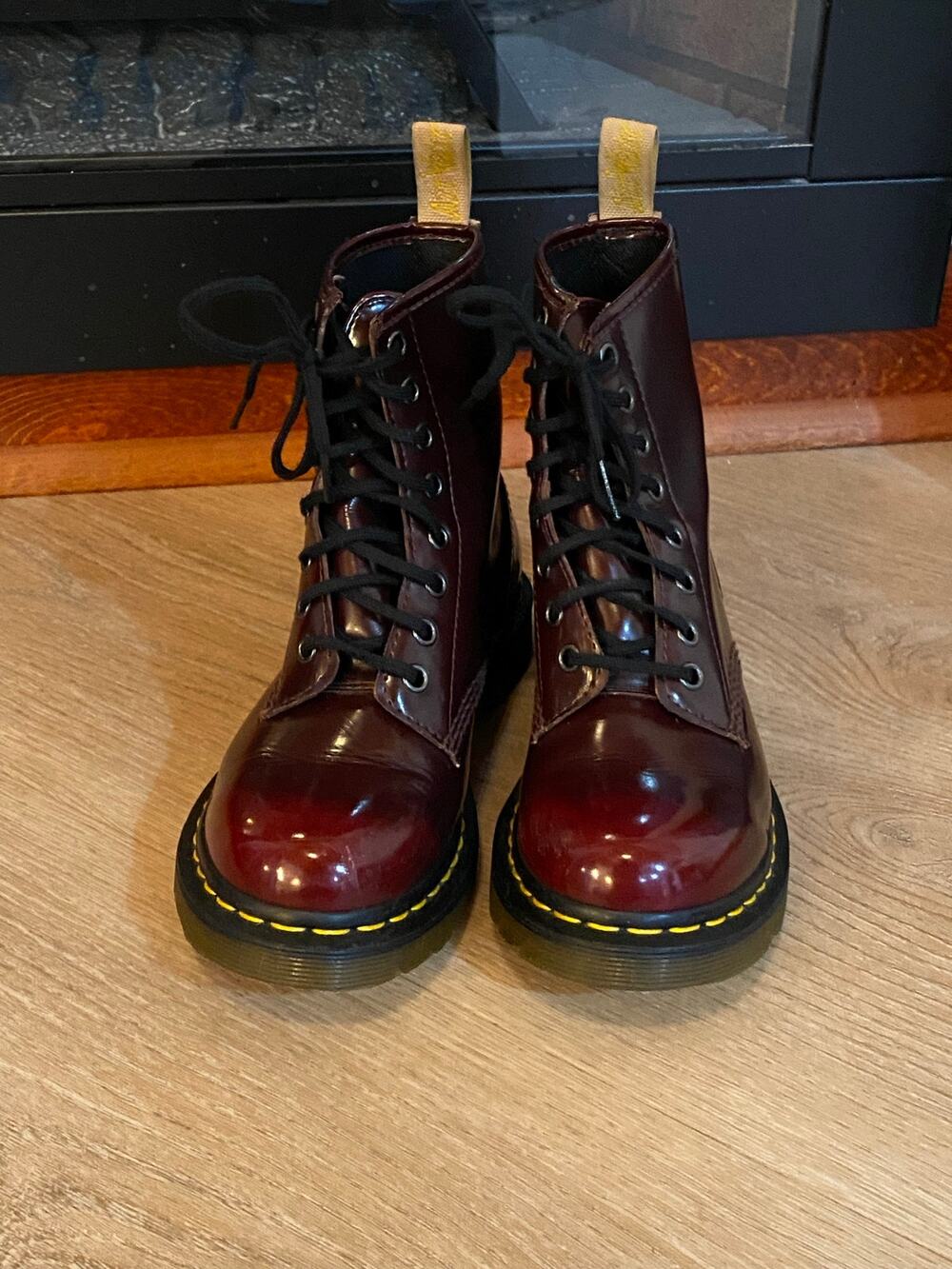 Dr Martens 1460 Vegan Cherry Red Cambridge 8 Eye Boots Womens US 6 UK 4 EU 37